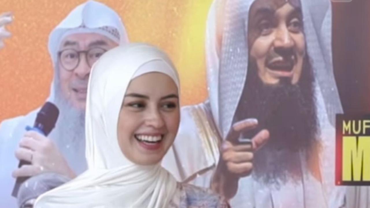 Potret Kimberly Ryder Tampil Berhijab, Pesonanya yang Sederhana Mencuri Perhatian