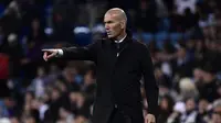 1. Misi Besar Zinedine Zidane - Zidane tidak akan berbicara banyak hingga La Liga musim 2018/19 berakhir. Kegagalan demi kegagalan dari pelatih sebelumnya membuat Real Madrid harus realistis. (AFP/Oli Scarff)