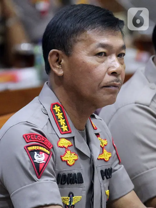 Kapolri Jenderal Polisi Idham Azis saat rapat kerja perdana dengan Komisi III DPR di Kompleks Parlemen, Jakarta, Rabu (20/11/2019). Rapat membahas anggaran, pengawasan, dan isu-isu terkini di Indonesia termasuk bom bunuh diri di Polrestabes Medan. (Liputan6.com/JohanTallo)