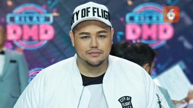 [Bintang] Ivan Gunawan dan Ayu Ting Ting