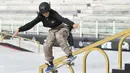 Christine Cottam, dari Amerika Serikat, berlaga di Kejuaraan Dunia Skateboard Jalanan, acara kualifikasi untuk Olimpiade Tokyo, di Roma, Italia (2/6/2021). (Fabrizio Corradetti/LaPresse via AP)