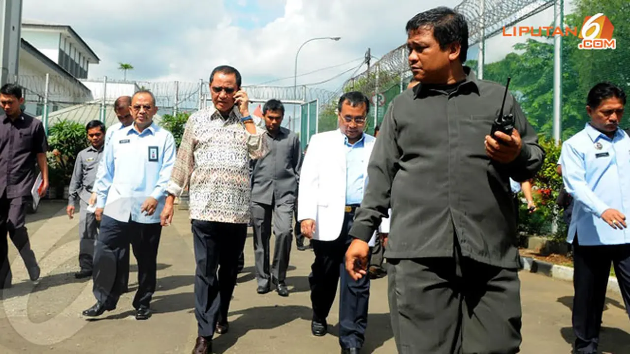 1-menkumham-tahun-baru-140106b.jpg