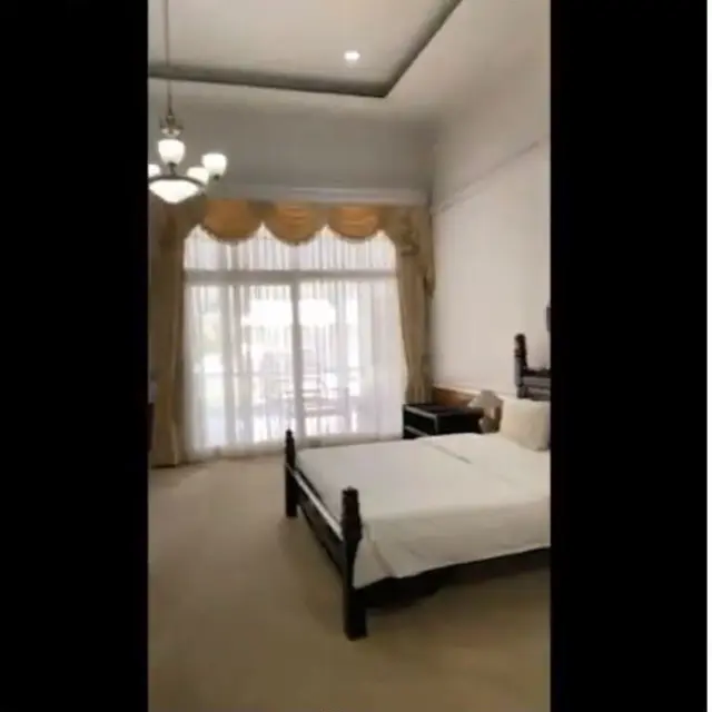 Super Luas, Ada Masjid dan Banyak Lukisan di Rumah Dinas Ridwan Kamil