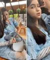 Marshanda tampil cantik di acara pernikahan sang bunda. Mantan istri Ben Kasyafani itu juga bersama putrinya, Sienna. Masih dalam acara tersebut, bintang sinetron Bidadari itu juga ketemu dengan 'Ibu Peri' Marini Zumarnis. Berikut beberapa potretnya. [Instagram/dollyssa]