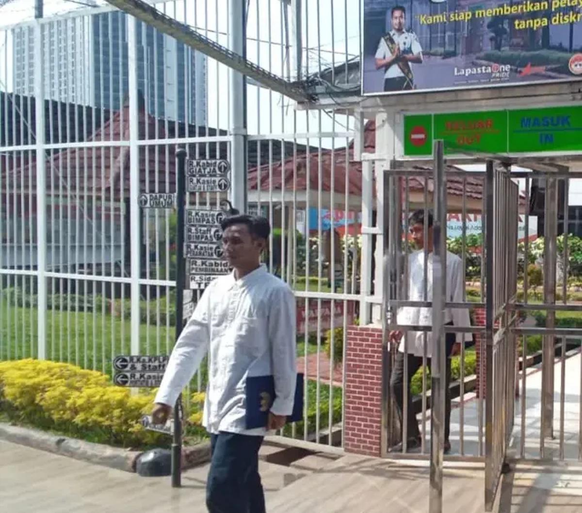 Para narapidana tersebar di seluruh Indonesia tersebut berhak mendapatkan remisi karena dianggap telah memenuhi persyaratan dari Direktorat Jenderal Pemasyarakatan berdasarkan Undang-undang Nomor 22 tahun 2022 tentang pemasyarakatan.