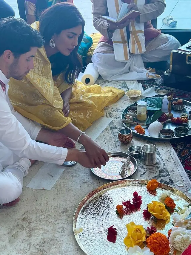 Perayaan Diwali Priyanka Chopra (Foto: Instagram/@priyankachopra)