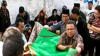 Jenazah Nasruddin Zulkarnain Telah Dimakamkan
