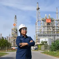 Simak cerita Sivera Dian Getrida yang bekerja di industri energi dan petrokimia (Foto: Artemis)