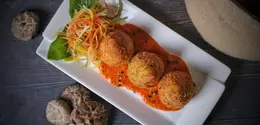Arancini hidangan pembuka klasik asal Italia. [Dok/Pexels.com/Shameel mukkath].