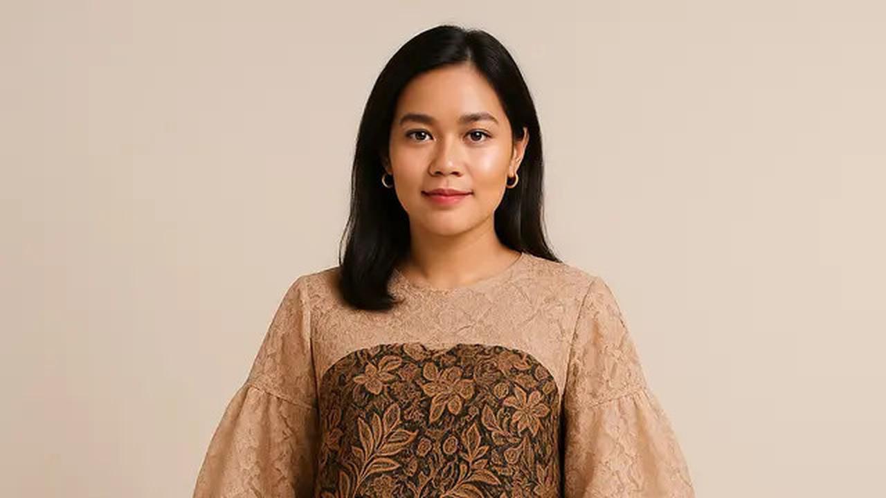 7 Model Tunik Batik Kombinasi Brokat Modern 2025, Tampil Menawan