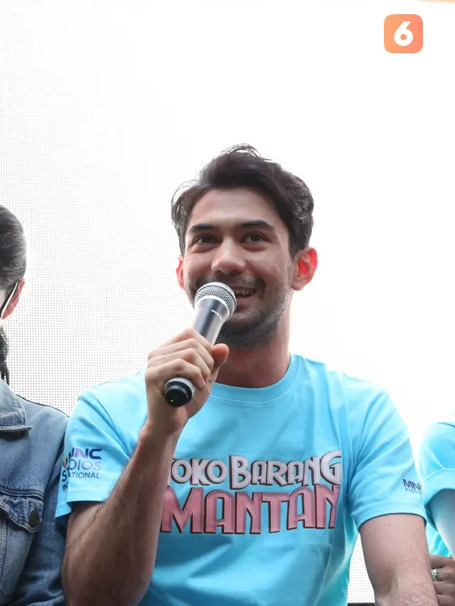 [Fimela] Reza Rahadian
