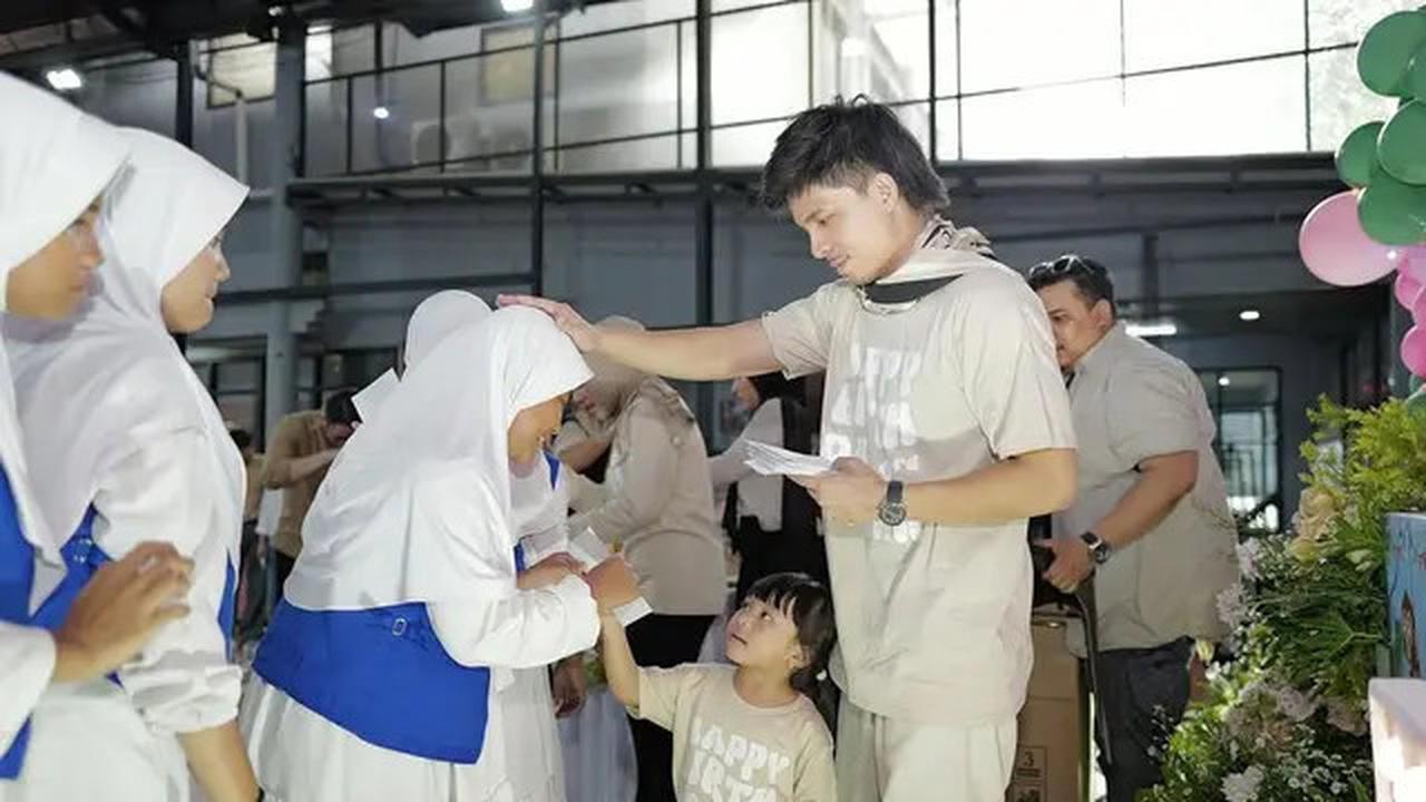 6 Momen Ultah Ameena ke-3 Tahun, Undang Anak Panti Asuhan hingga Kumpul Keluarga