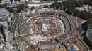 Foto udara menunjukkan pembangunan Stadion Nasional Jepang untuk Olimpiade 2020 di Tokyo pada 26 September 2017. Stadion ini memakai lahan bekas Stadion Nasional yang pernah digunakan dalam Olimpiade Tokyo 1964. (AFP Photo/Jiji Press/Jepang Out)