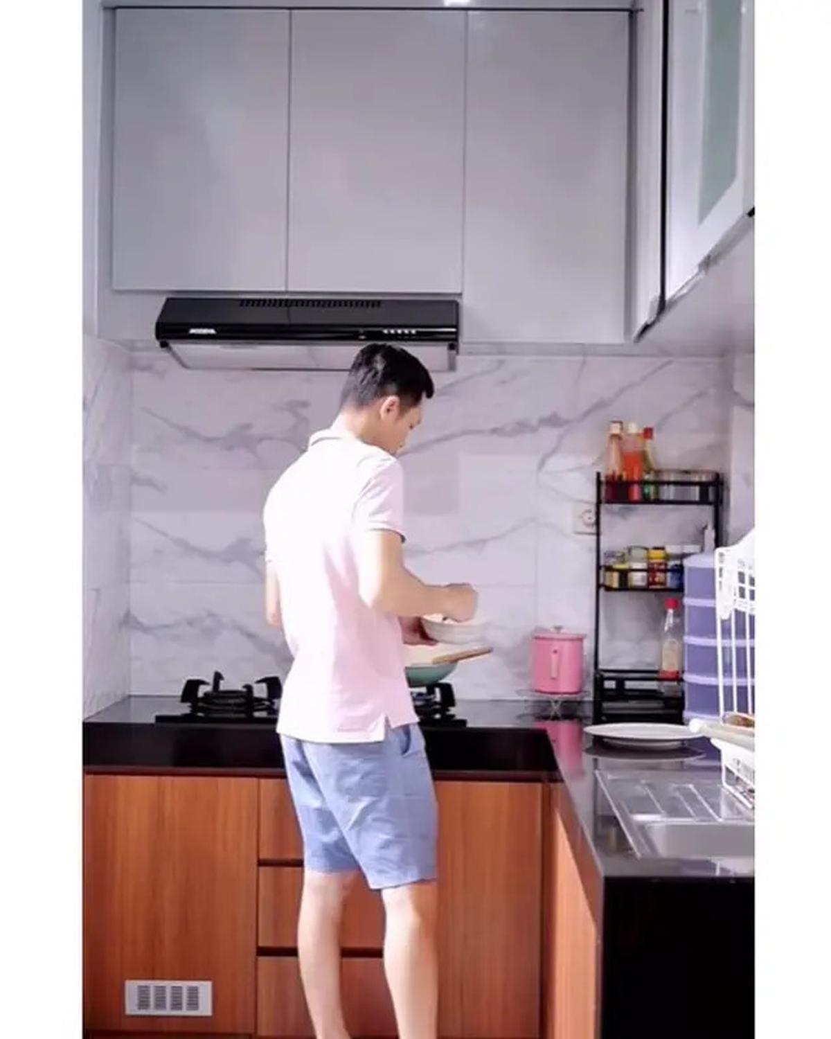 7 Potret Dapur di Rumah Larissa Chou dan Ikram Rosadi, Usung Desain Minimalis