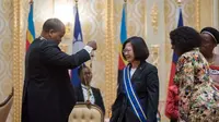 Raja Mswati III dari Kerajaan eSwatini, yang dulu bernama Swaziland, melakukan pertemuan diplomatik dengan Presiden Taiwan Tsai Ing-wen (Central News Agency Taiwan)