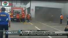 Kantor JAS dipenuhi asap hitam bahkan sejumlah karyawan berhamburan keluar.