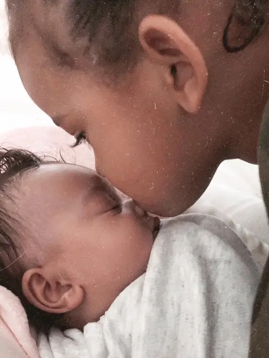 Meski demikian, Noel sebagai nama tengah Chicago pun masih belum bisa dipastikan kebenarannya. (instagram/kimkardashian)