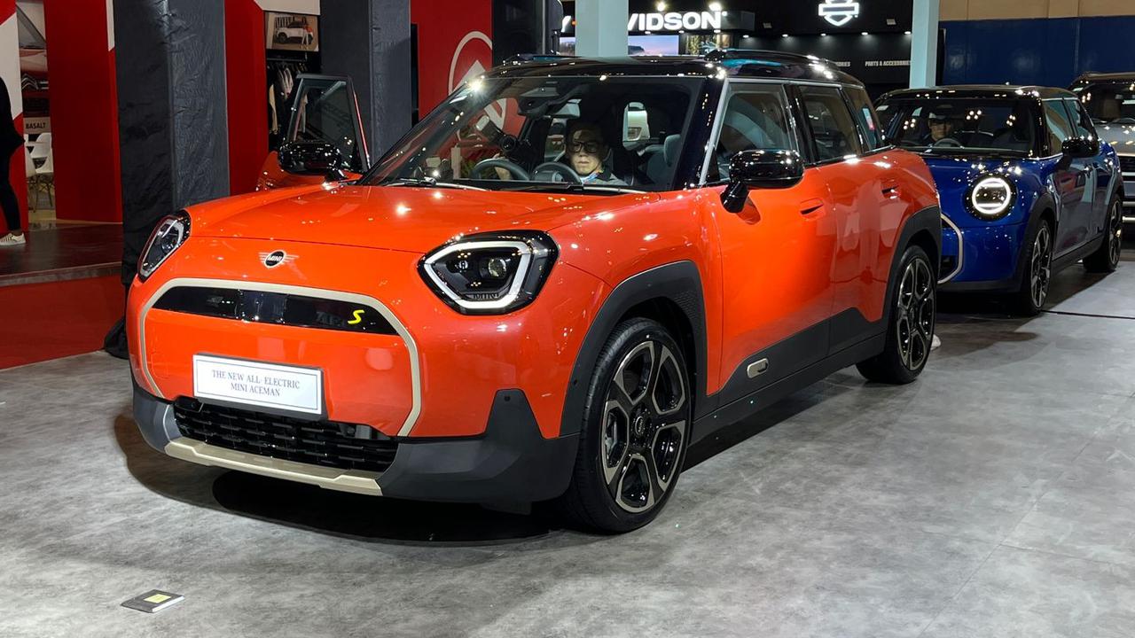 Mini Aceman SE dan Mini Cooper S 5-Pintu Dipamerkan di GJAW 2024, Ini Harga dan Spesifikasinya