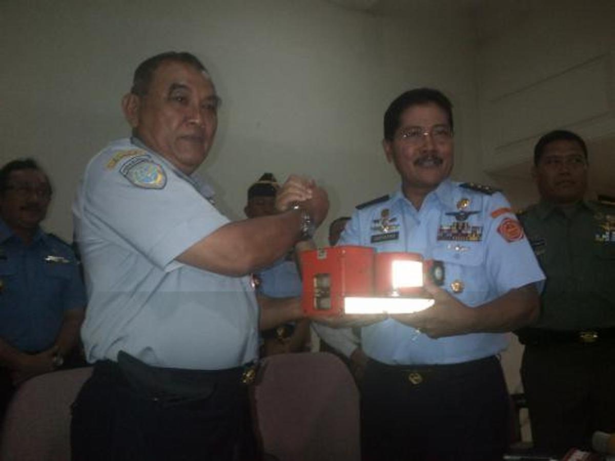 Flight Data Recorder Sukhoi ditemukan