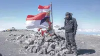 Makki Parikesit saat menjelajah beberapa Gunung di Jawa dan NTB (Istimewa)