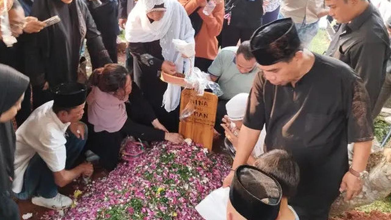 Merinding, Iis Dahlia Ungkap Firasat Tentang Mpok Alpa Sebelum Almarhumah Berpulang