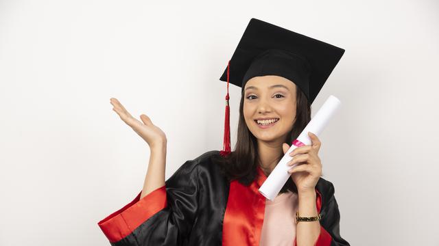 Ilustrasi wisuda, lulus kuliah