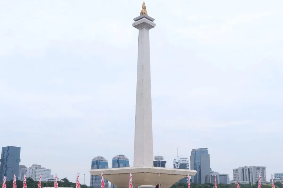 Monas