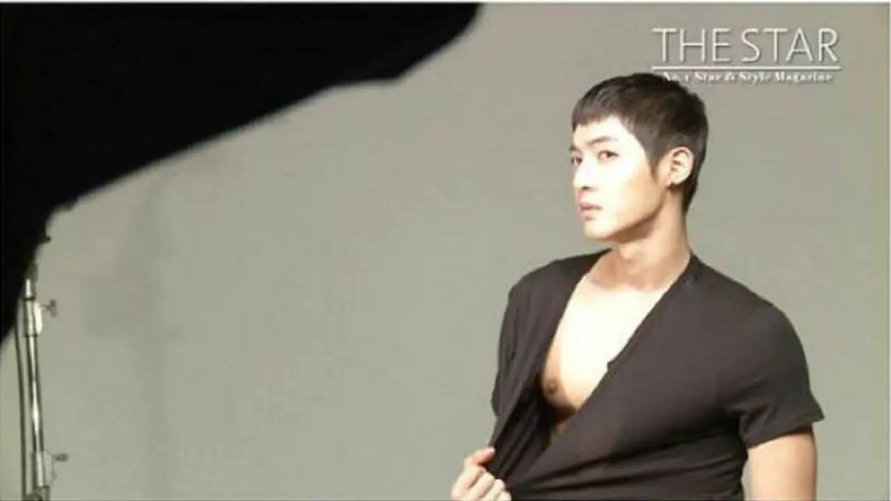 Kim Hyun Joong Jadi Tentara Penjaga Perbatasan