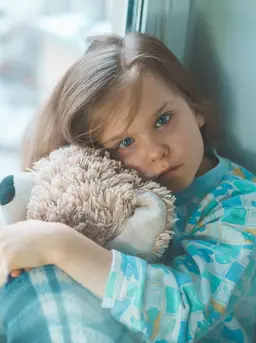 Demam dan muntah adalah penyakit umum yang kerap diderita anak. (unsplash.com/@little_klein)