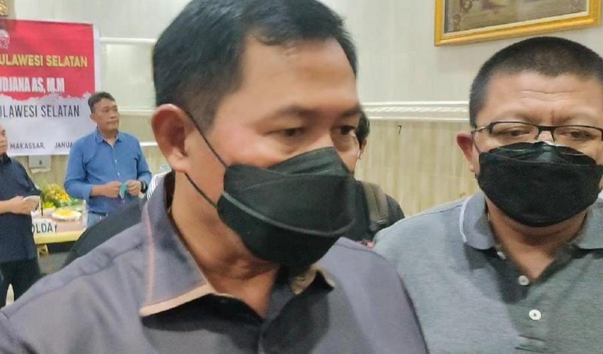 Nama Nana Sudjana bukanlah sosok asing bagi Presiden Joko Jokowi.<br>