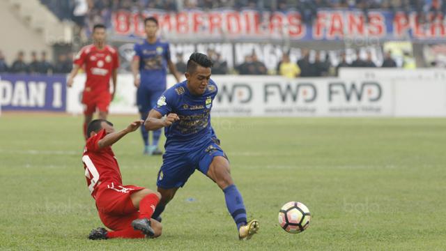 Liga 1 Indonesia, Persib Bandung, Febri Haryadi, Semen Padang
