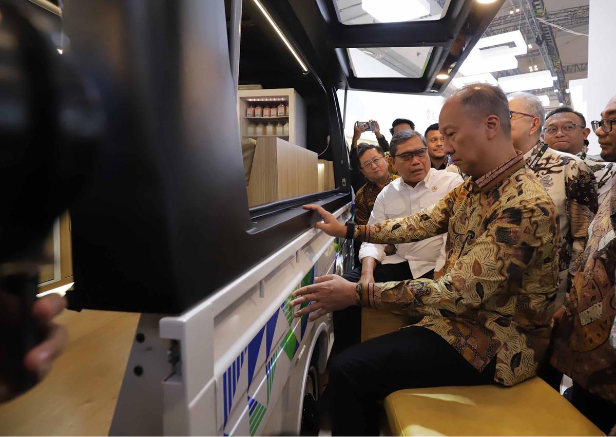 FOTO: Menteri Perindustrian Buka GIIAS 2025, 43 Merek Otomotif Ramaikan Pameran di ICE BSD