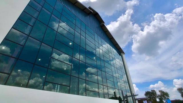 Tetap Mempertahankan Interior Pabrik