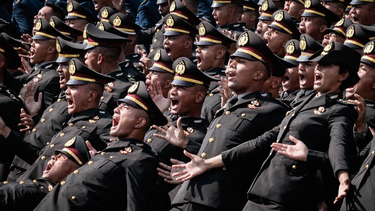 FOTO: Presiden Prabowo Lantik 2.000 Perwira TNI-Polri di Istana Merdeka