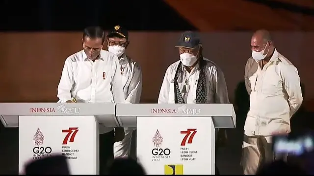 Presiden Joko Widodo (Jokowi) meresmikan kawasan Marina Labuan Bajo, Kamis (21/7/2022).