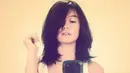 Rambut sebahu menjadi pilihan penyanyi Agnes Monica atau lebih dikenal dengan Agnez Mo saat remaja. (Instagram/agnesmonicazone)