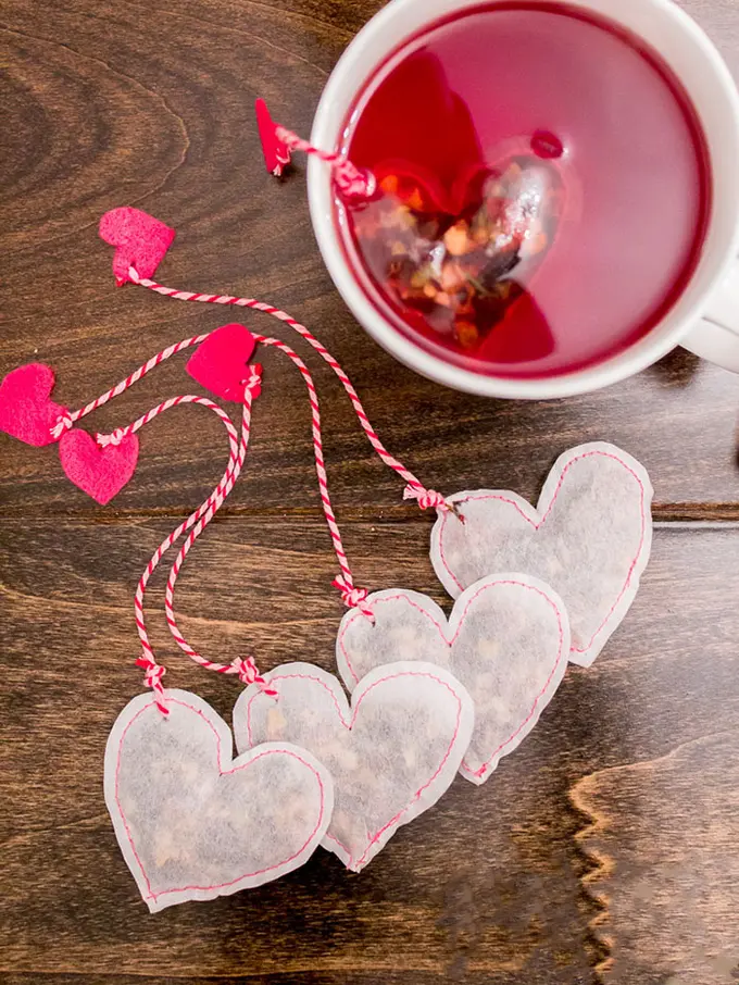 10 Teh Celup Unik, Ada Bentuk yang Bisa Dihisap!