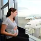 Ibu Hamil, Perhatikan Ini Saat Naik Pesawat (ChameleonsEye/Shutterstock)
