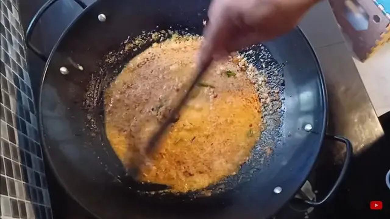 Trik Memasak Rendang Agar Rasa Nendang Bak Rumah Makan Padang
