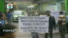 Puluhan orangtua mendatangi SMP Negeri I dan SMP Negeri II Tambun Selatan, Bekasi, Jawa Barat. 