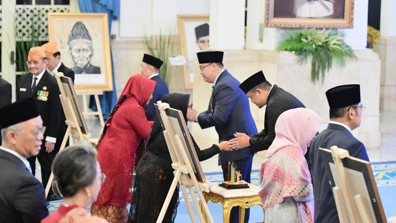 Gubernur Bobby Bangga, Tuan Rondahaim Saragih Resmi Sandang Gelar Pahlawan Nasional 2025