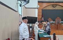 Senyum Gus Yaqut Hadiri Sidang Praperadilan di PN Jaksel