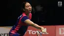 Tunggal Putri Korea Selatan, Sung Ji Hyun saat melawan Beiwen Zhang (Amerika Serikat) di Semifinal Indonesia Open 2017 di Jakarta, Sabtu (17/6). Sung Ji Hyun menang 21-10. 8-21, 21-10. (Liputan6.com/Helmi Fithriansyah)