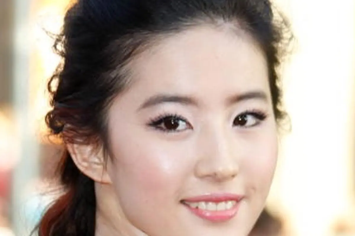 [Bintang] Liu Yifei