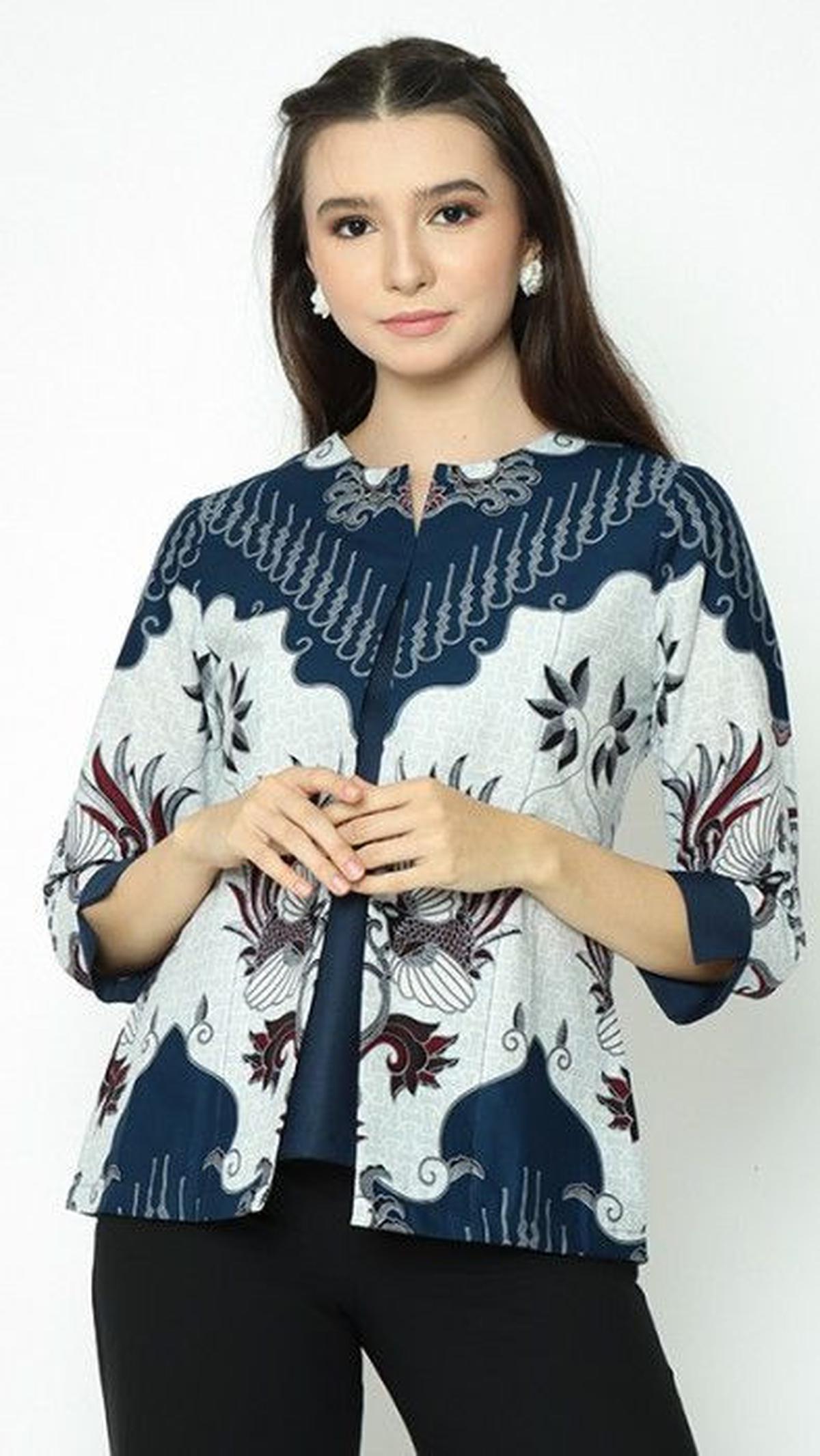 3. Hadinata Batik Wanita Blouse Marion Mathew<br>