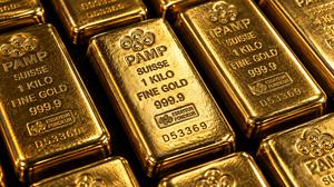 Harga Emas Naik 1,6% Tersengat Aksi Beli
