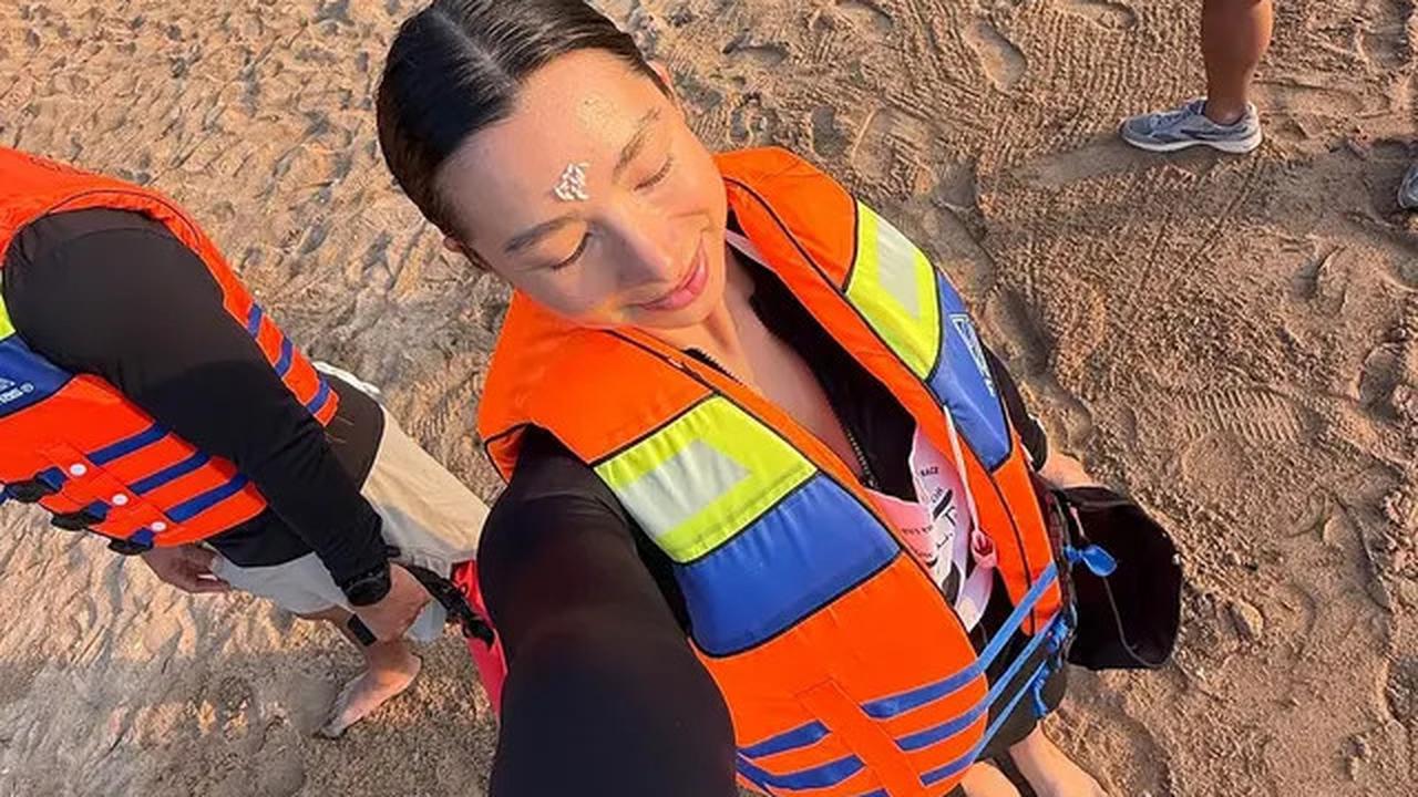 7 Aksi Jennifer Bachdim Canoeing dari Sanur ke Nusa Dua, Dayung 14 Km di Laut