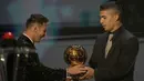 Gelar Ballon d'Or tahun ini merupakan penghargaan yang ke-7 bagi Lionel Messi. Sebelumnya, La Pulga telah memenangi penghargaan tersebut pada tahun 2009, 2010, 2011, 2012, 2015, dan 2019. (AP/Christophe Ena)