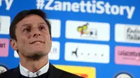 Zanetti Tak Ingin Inter Finis di Tiga Besar