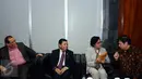 Menteri Keuangan Sri Mulyani didampingi Ketua DPR Setya Novanto dan Menperin Airlangga Hartarto menghadiri seminar Problem Defisit Anggaran dan Strategi Optimalisasi Penerimaan Negara 2017 di Gedung DPR, Jakarta, Senin (20/2). (Liputan6.com/Johan Tallo)